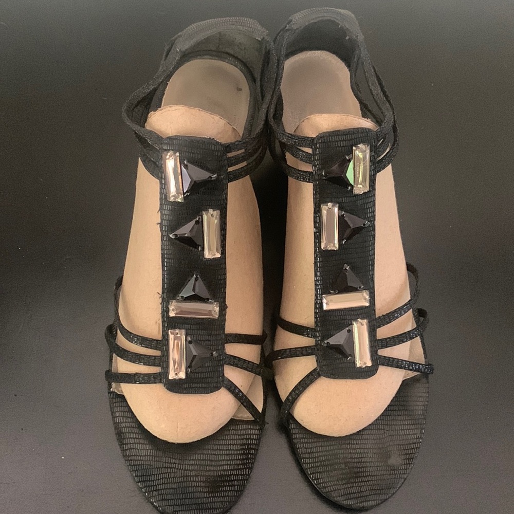 Covington Sandals Size 8.5 Daisy Black Jewel Wedge Heel Strappy